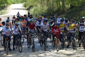 Bursa'da doğa ve sporun zevkini yarışarak yaşadılar