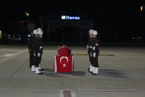 Şehit Koca askeri t&ouml;renle memleketine uğurlandı