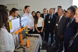 Bursa'da öğrencilerin iş sağlığı ve güvenliği projeleri takdir topladı