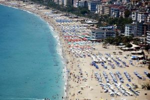 Antalya'da turist sayısı patladı