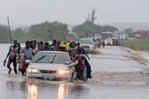 Kasırganın vurduğu Mozambik havadan g&ouml;r&uuml;nt&uuml;lendi
