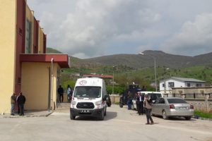 Diyarbakır'da yol kavgası: 3 &ouml;l&uuml;, 2 yaralı...