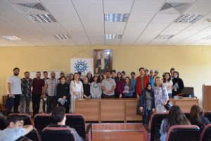 Bursa'da &uuml;niversitelilere "y&uuml;kleme" semineri