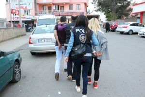 Uyuşturucu operasyonunda 5 tutuklama