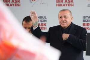 "Se&ccedil;im yenilenirse İstanbul'u alırız"