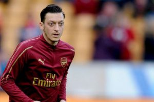 Mesut &Ouml;zil ayrılık iddialarına cevap verdi