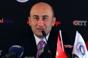 H&uuml;seyin Y&uuml;cel: Derbinin favorisi olmaz