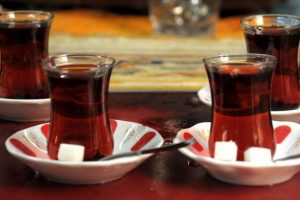 '&Ccedil;ayı iftarda &ccedil;ok, sahurda az i&ccedil;in'