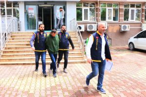 Komşu &ccedil;ocuğuna tacizle su&ccedil;lanan 1 &ccedil;ocuk babası adliyede
