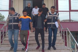 Onlarca aracın lastiklerini patlattılar... İşte cezaları!