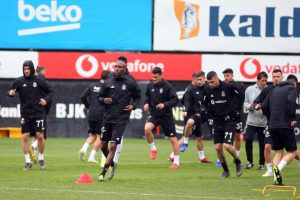 Beşiktaş, derbi hazırlıklarını s&uuml;rd&uuml;rd&uuml;