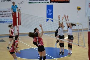 Gen&ccedil;lik Haftası Voleybol Turnuvası başladı