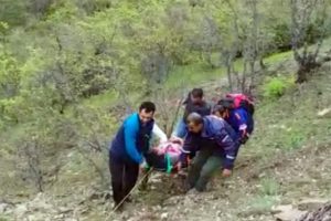 Işkın toplarken kayalıklardan d&uuml;şt&uuml;!