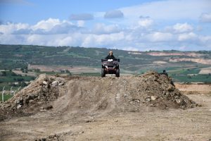 Bursa'da motocross pistinin yapımı başladı