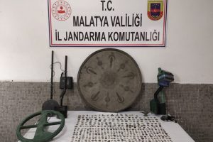 5 milyon lira değerinde tarihi eser ele ge&ccedil;irildi