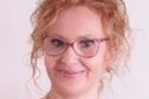 &Ccedil;ocuk istismarıyla ilgili skandal paylaşım yapan kadın g&ouml;zaltında