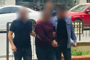 Hırsızlık ş&uuml;phelisi 5 kişi yakalandı