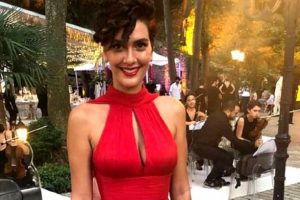 Berg&uuml;zar Korel'den duygusal paylaşım