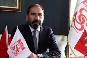 Mecnun Otyakmaz'dan iddialı Başakşehir a&ccedil;ıklaması