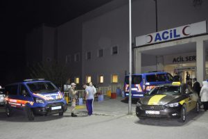 Şanlıurfa'da amca &ccedil;ocukları arasında astsubaylık kavgası: 5 yaralı