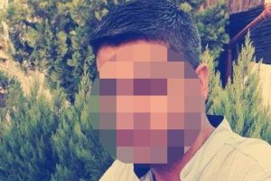 Tartıştığı kişiyi boğazından bı&ccedil;aklayıp, &ouml;ld&uuml;rd&uuml;
