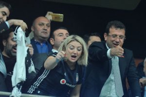 Beşiktaş'a ihtar &ccedil;eken iş adamından 'loca' a&ccedil;ıklaması