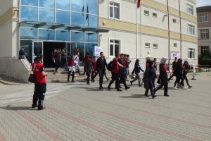 Bursa'da lisede nefes kesen tatbikat