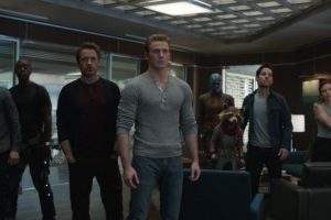 Avengers: Endgame'i izlemek i&ccedil;in ordudan firar etti