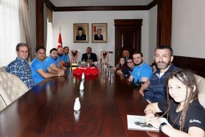 Bursalı basket&ccedil;iler şampiyonluk i&ccedil;in engel tanımadı