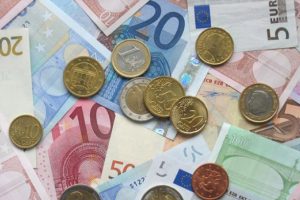 Euro B&ouml;lgesi'nde enflasyon arttı
