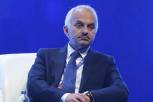 Kotil: 10 bin m&uuml;hendise gidiyoruz