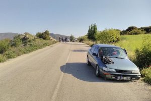 2 otomobil &ccedil;arpıştı: 3 yaralı