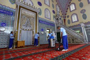 İbadethaneler Ramazan ayı &ouml;ncesi temizlendi