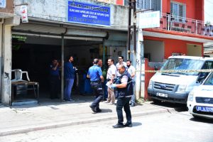 Pompalı t&uuml;fekli 'ters y&ouml;n' kavgası