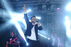 Bora Duran gen&ccedil;lere bahar coşkusu yaşattı