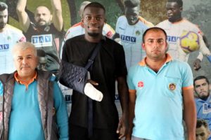 Sackey'nin altın kolyesi temizlik&ccedil;iler tarafından bulundu!