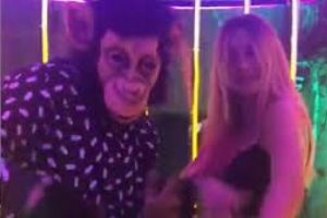 Şeyma Subaşı'nın kafes dansı sosyal medyayı salladı