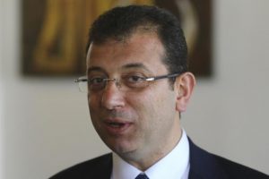 "Diyanet Vakfı'nın Sultanahmet'teki kitap fuarına İBB'den izin &ccedil;ıkmadı"