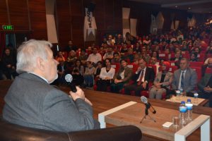 İlber Ortaylı Bursa'da konuştu: Trump, kovboy kadar cahil