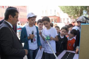 Bursa'da geleceğin bilim adamları bu gen&ccedil;lerin arasından &ccedil;ıkacak