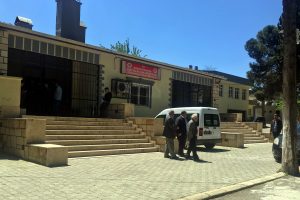 Amca ile yeğen arasındaki kuş tartışması can aldı