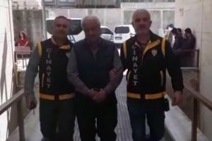 Bursa'da bı&ccedil;aklı kavga g&uuml;venlik kamerasına yansıdı!