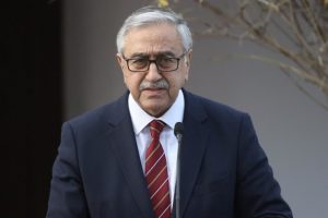 'T&uuml;rkiye'yi ve Kıbrıs T&uuml;rklerini denklem dışına itmek &ccedil;&ouml;z&uuml;me katkı sağlamaz'