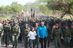 Maduro'dan sert a&ccedil;ıklama: ABD bu topraklara dokunmaya kalkarsa...
