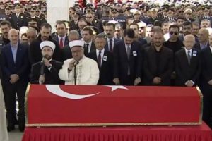 Şehit Y&uuml;zbaşı Celalettin &Ouml;zdemir son yolculuğuna uğurlandı
