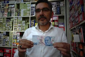 Banknotu g&ouml;ren şaşırdı!