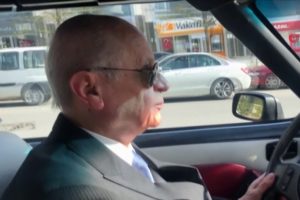 Bah&ccedil;eli'den klasik otomobiliyle Ankara turu