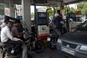 İran'da benzin satışında 'kota' uygulaması