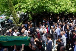 Topunu almak isterken &ccedil;aya d&uuml;şen Yusuf, toprağa verildi
