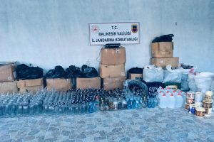 Balıkesir'de ka&ccedil;ak ve sahte i&ccedil;ki operasyonu